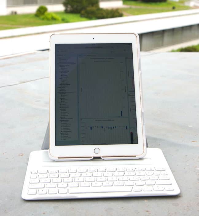 Aufrecht vor dem Absturz: Die Belkin QODE Ultimate Pro ist eine großartige Tastatur, die leider die Bluetooth-Verbindung zum Tablet unwiederbringlich verlor