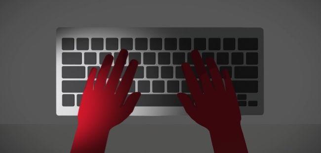 Wenn böse rote Hände kommen: Unter anderem gegen Hacker soll die Hiscox Cyber Versicherung schützen