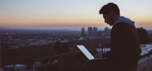 Einblick von überall möglich: Unter bestimmten Voraussetzungen können CAFM-Systeme leicht verwundbar sein – Foto: Avi Richards/Unsplash.com