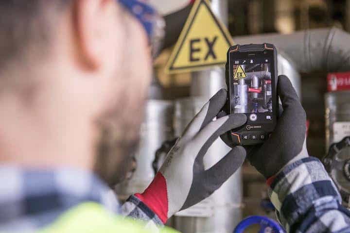 i.safe Mobile präsentiert neue Geräte für Ex-Schutz Bereiche - CAFM-News Das i.safe Mobile Smartphone IS520.1 ist eine von drei Neuheiten, die der Ex-Schutz Spezialist auf der Achema 2018 vorstellt