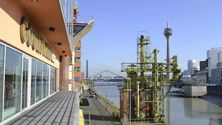 Im Düsseldorfer Medienhafen öffnet Ultimo beim Ultimo Software Solutions Kundenkongress seinen Kunden die Tür zu Industrie 4.0