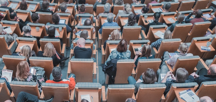 Als Methode ist das Thema BIM ist in der deutschen Lehre noch immer nicht richtig angekommen, zeigt der BIM-Aubildungsreport 2021  - Foto: Mikael Krisenson/Unsplash