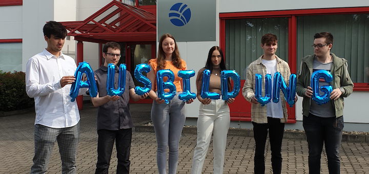 Die neuen Auszubildenden der RIB IMS (v.l.): Hadrian Solbach Domingo, Paul Risse, Melina de Groodt, Myna Marie Schäpers, Paul Häußler und Jonas Taube