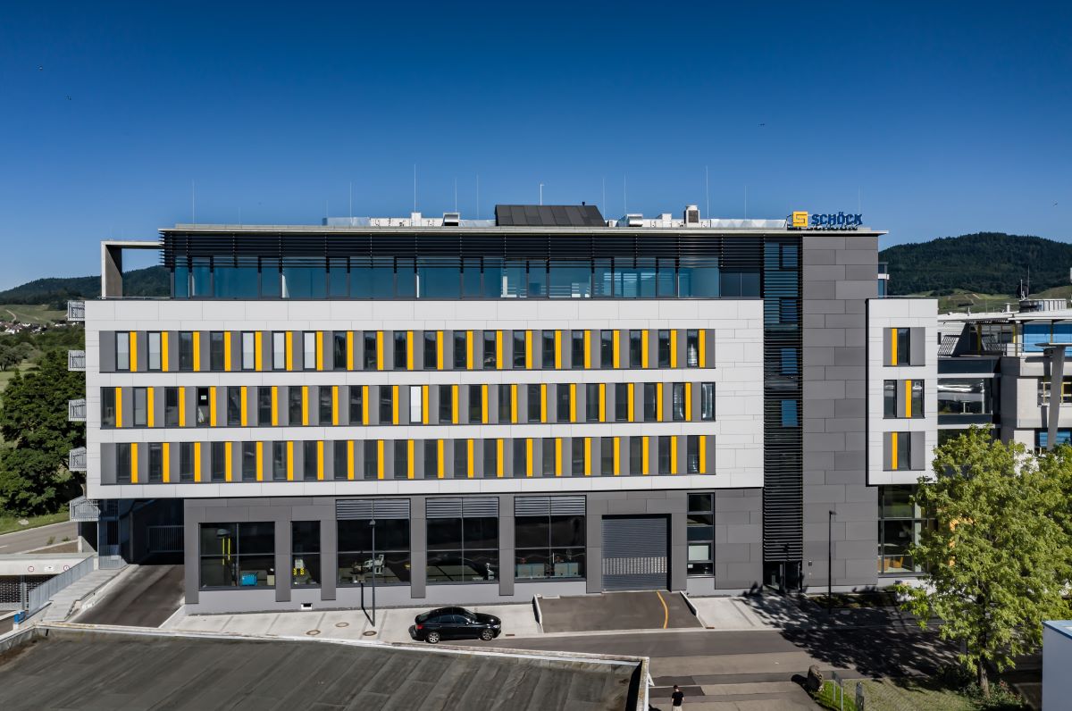 KI-Spezialist Synavision hat das LEED-Platin-zertifizierten Neubau der Schöck optimiert - Bild: Herzog Architekten