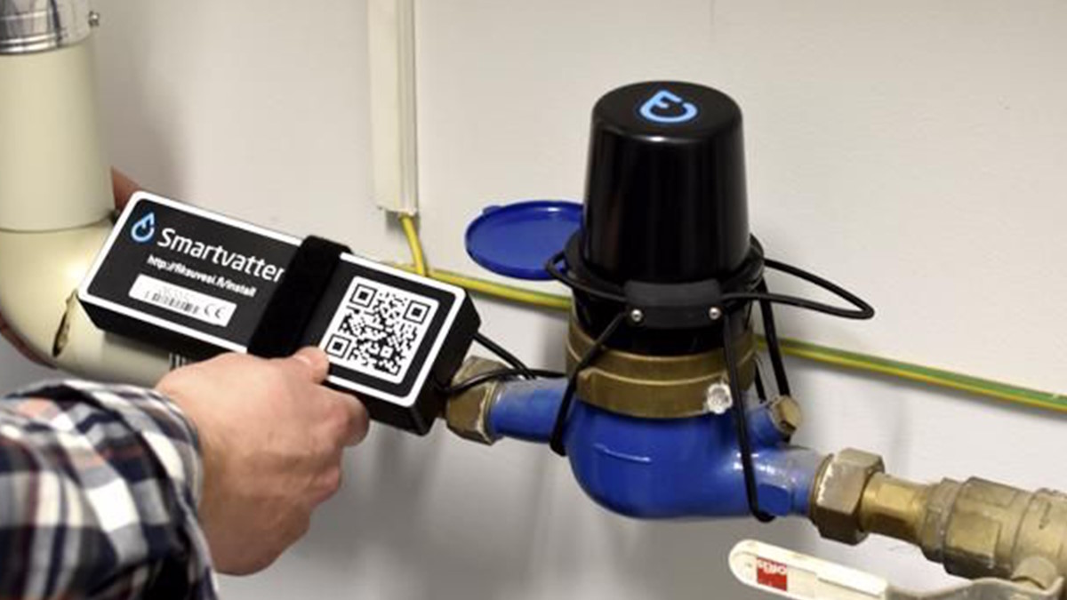 smartvatten überwacht Wasserzähler mit einer Kombination aus Kamera, Funkanbindung und Software - Bild: Frasers Property